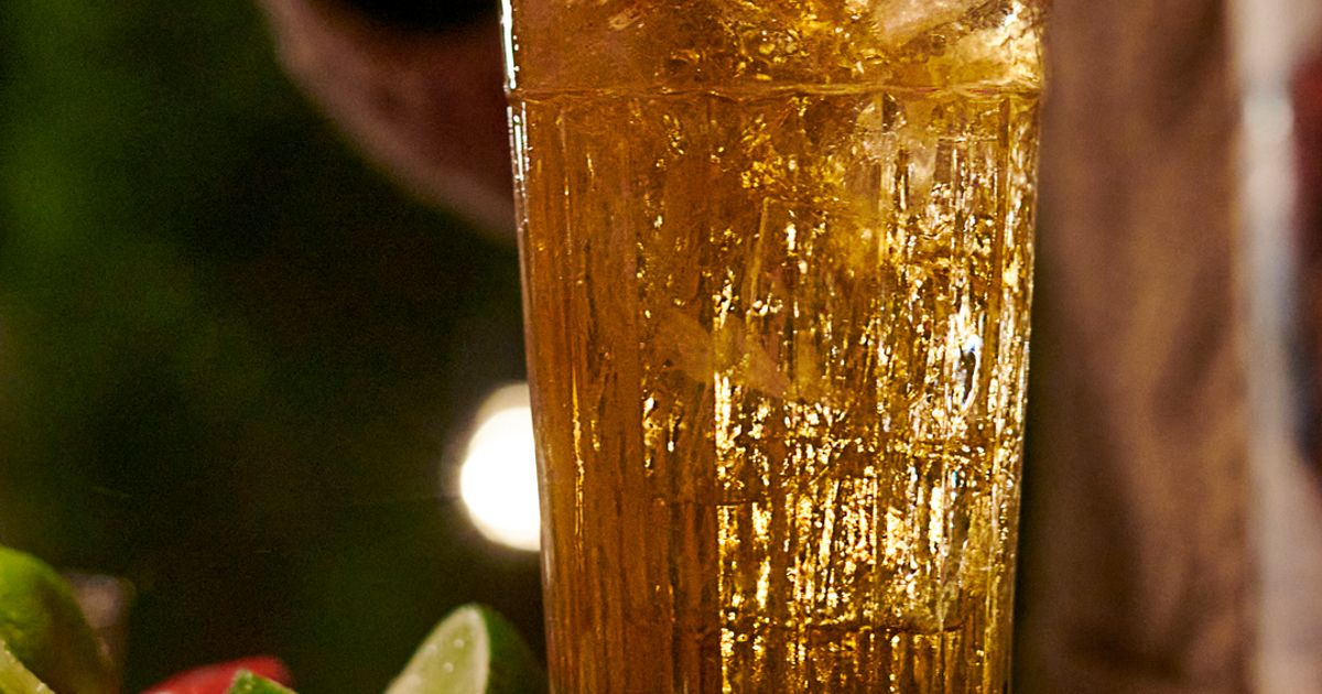 captain-morgan-original-rum-ginger-beer-cocktail-recipe-the-bar