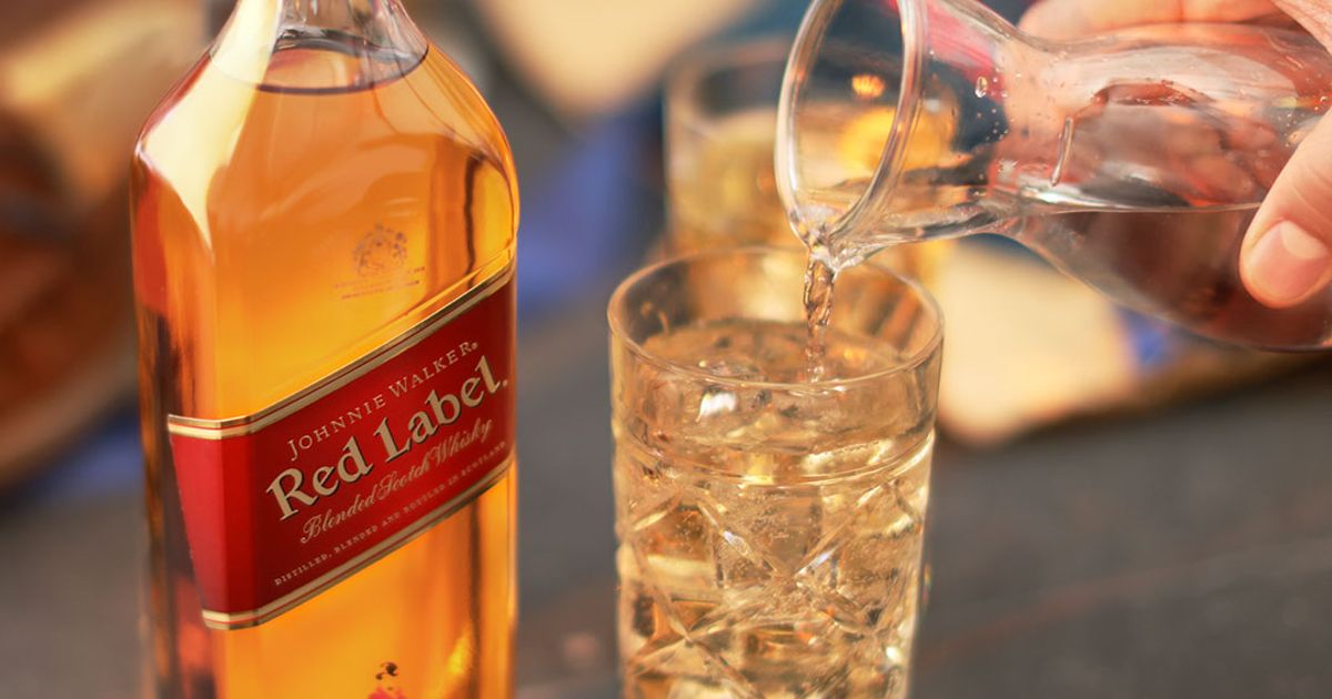 Johnnie Red Label & Soda Cocktail Recipe | Bar